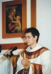 Bild von Andreas Schätzle als Jungpriester